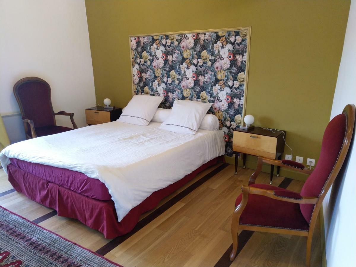 Tour Duguesclin Apartment Chauvigny Bagian luar foto