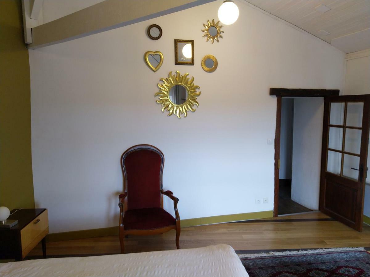 Tour Duguesclin Apartment Chauvigny Bagian luar foto